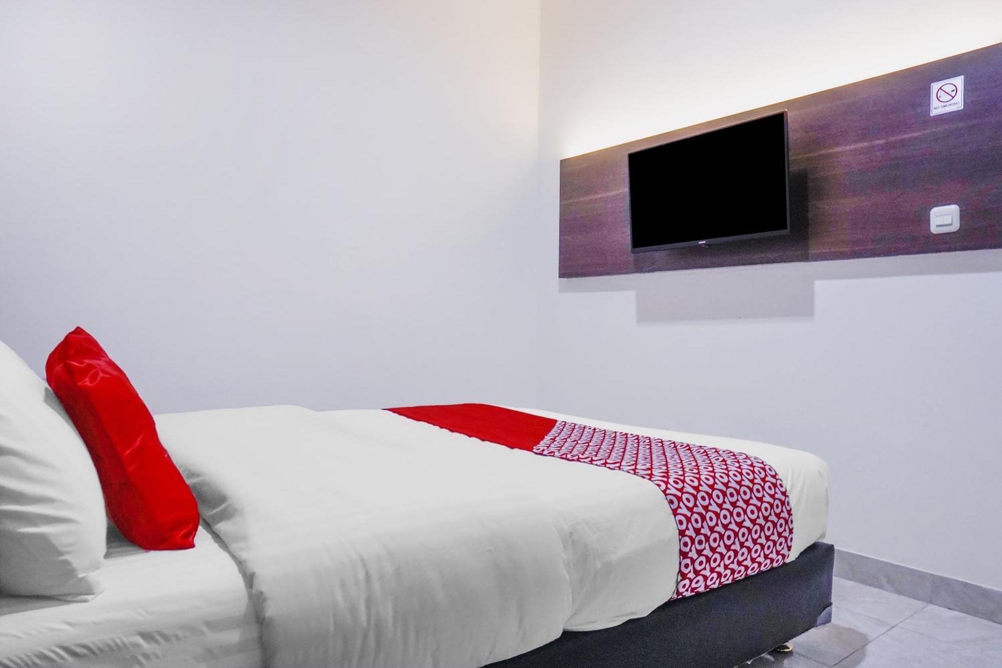 Super Oyo 90115 Near Pasar Baru Hotell Jakarta Eksteriør bilde